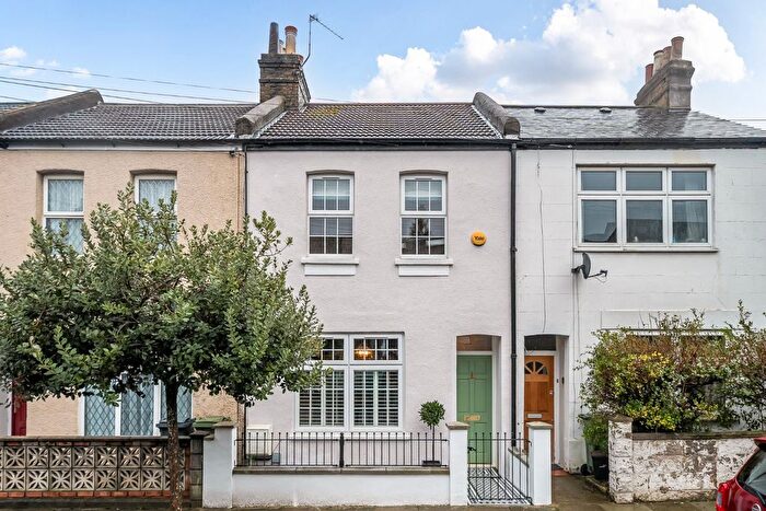 3 Bedroom Terraced House For Sale In Edgington Road, London, SW16