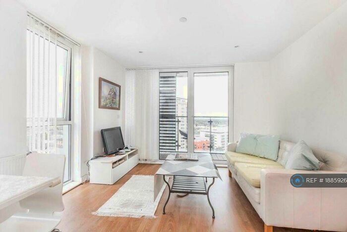 2 Bedroom Flat To Rent In Ward Road, London, E15