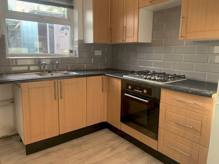 3 Bedroom Semi-Detached House To Rent In Springwell Road, Bootle, Merseyside, L20