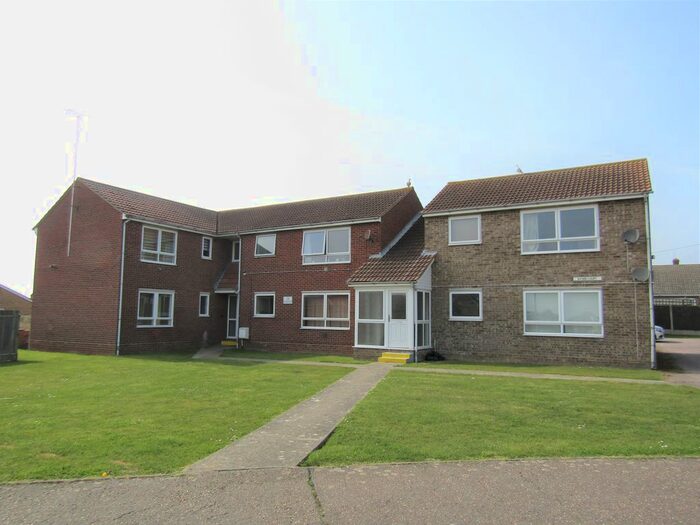 1 Bedroom Flat To Rent In Ilford Court, Epping Close, Clacton On Sea, CO15