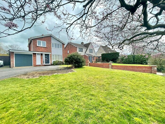 3 Bedroom House To Rent In Shotford Road, IP20