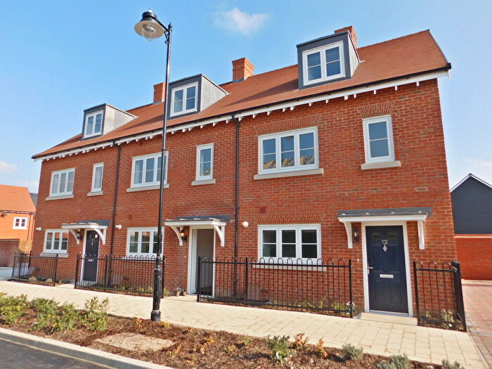 4 Bedroom End Of Terrace House To Rent In Rosemary Lane, Berewood, PO7