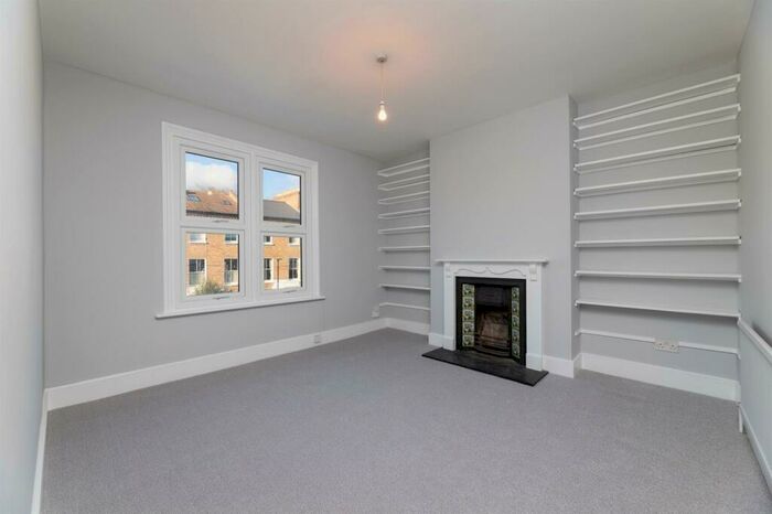 1 Bedroom Flat To Rent In Shakespeare Road, SE24