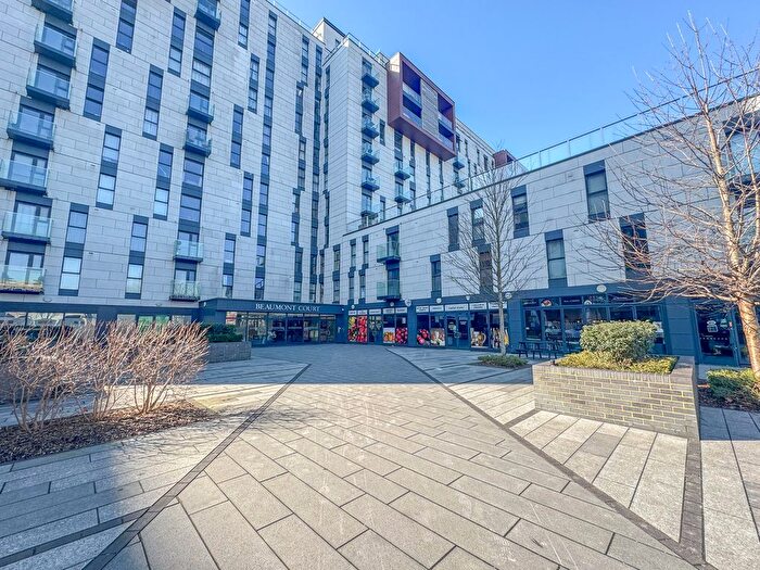 2 Bedroom Flat For Sale In Beaumont Court, Victoria Avenue, Southend On Sea, SS2