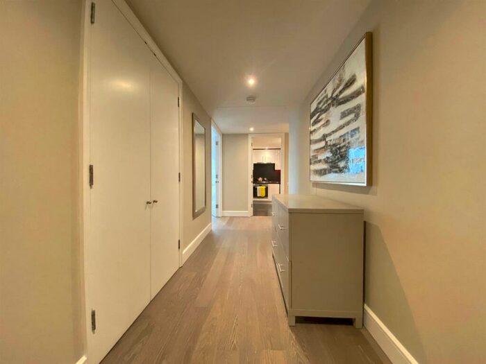 2 Bedroom Apartment To Rent In Westferry Circus, E14