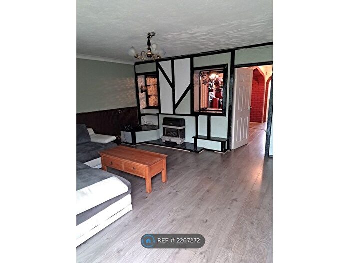 3 Bedroom Terraced House To Rent In Fambridge Road, Dagenham, RM8