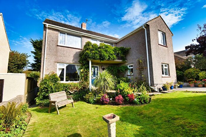 Detached House For Sale In Lady Park, Tenby, SA70