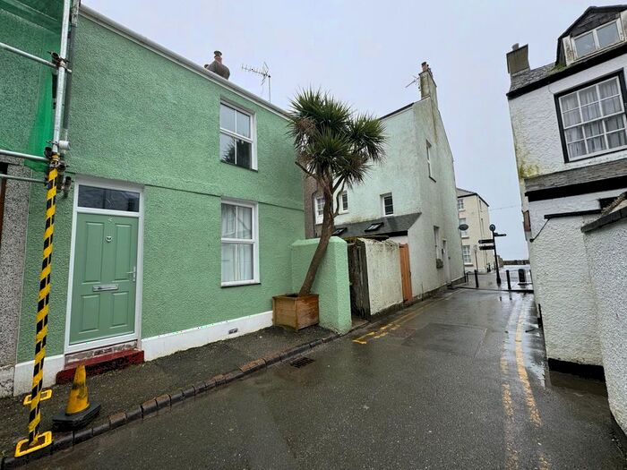 2 Bedroom Terraced House To Rent In Castle Row, Beaumaris, LL58