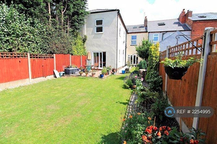 5 Bedroom Flat To Rent In Dudley Rd, Tipton, DY4