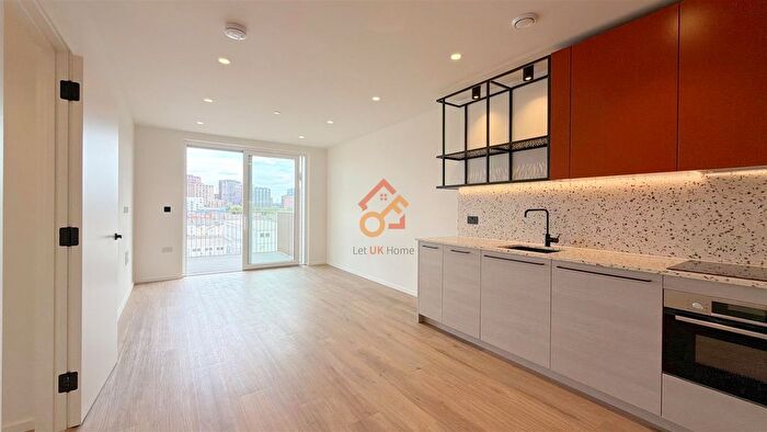 1 Bedroom Flat To Rent In Sisal House, Lily Way, London, E14
