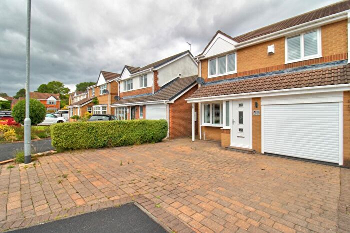 3 Bedroom Semi-Detached House For Sale In Oakfield Way, Cramlington, NE23