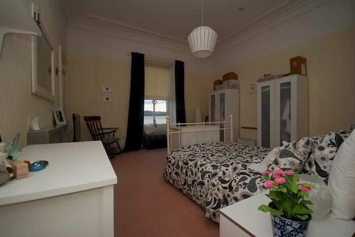 3 Bedroom Flat To Rent In Seaview West, Shore Road, Kilcreggan, Scotland G84