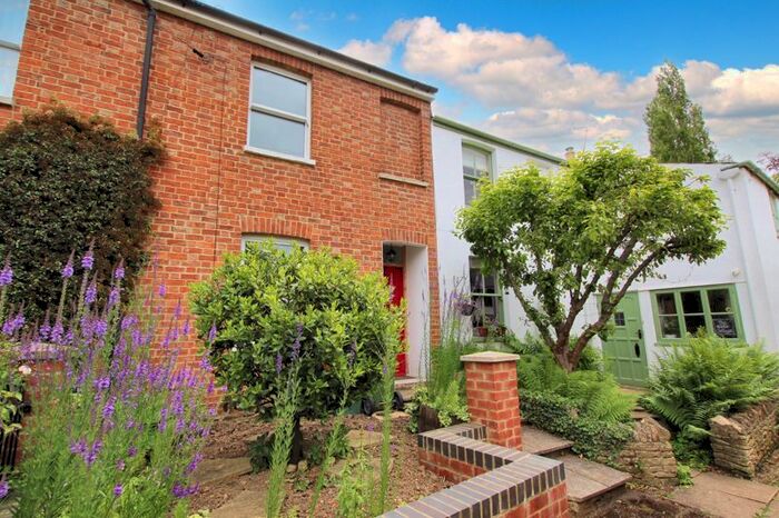 2 Bedroom Cottage To Rent In Ham Lane, Charlton Kings, Cheltenham, GL52