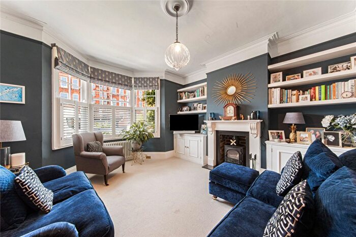 5 Bedroom Terraced House To Rent In Tranmere Road, SW18