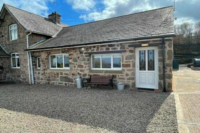 1 Bedroom Flat To Rent In Hope Mountain, Wrecsam, LL12