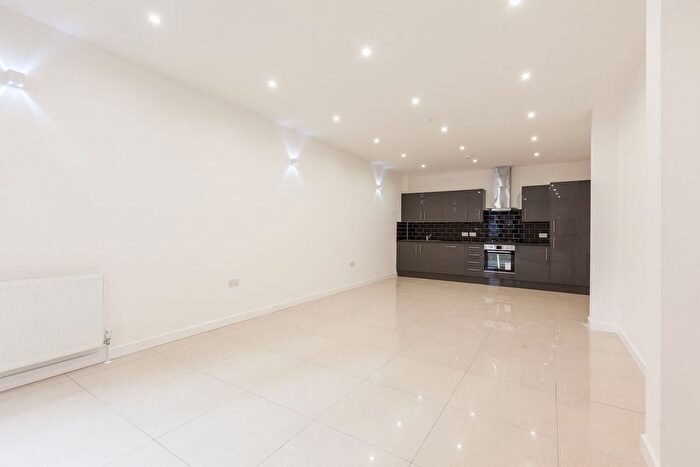 1 Bedroom Flat To Rent In Old Street, Shoreditch, London, EC1V