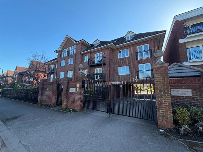 2 Bedroom Flat To Rent In Walsingham House, Forest View, North Chingford, E4