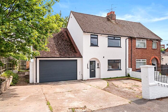 4 Bedroom Semi-Detached House To Rent In Fowlers Lane, Bracknell, Berkshire, RG42