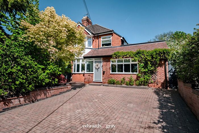 3 Bedroom Semi-Detached House For Sale In Gilson Road, Coleshill, B46
