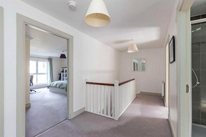 4 Bedroom Detached House For Sale In New Calder Mill Road, Mid Calder, EH54
