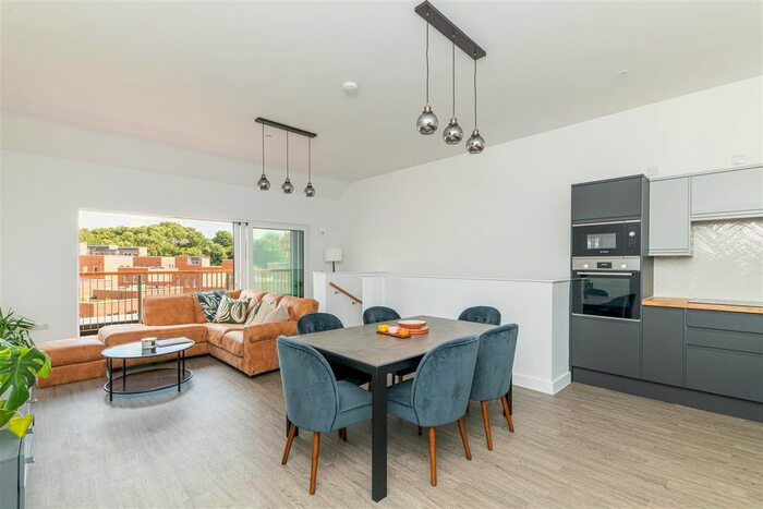 3 Bedroom Flat To Rent In Ouse Street, Ouseburn, Newcastle Upon Tyne, NE1