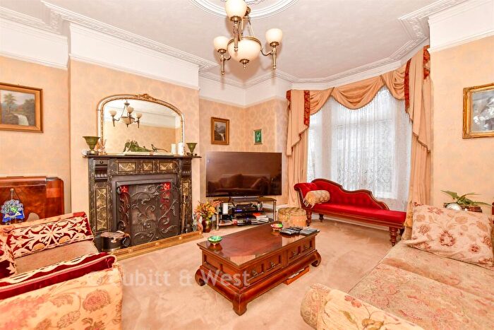 3 Bedroom Terraced House For Sale In Shadwell Road, Portsmouth, Hampshire, PO2