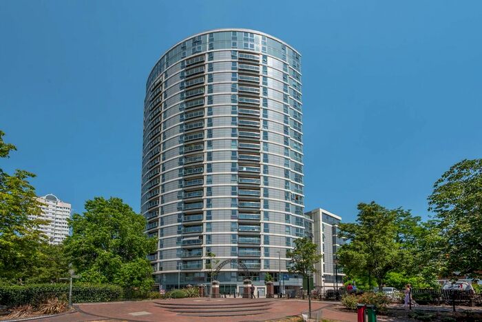 2 Bedroom Flat For Sale In Argento Tower, Wandsworth, London, SW18