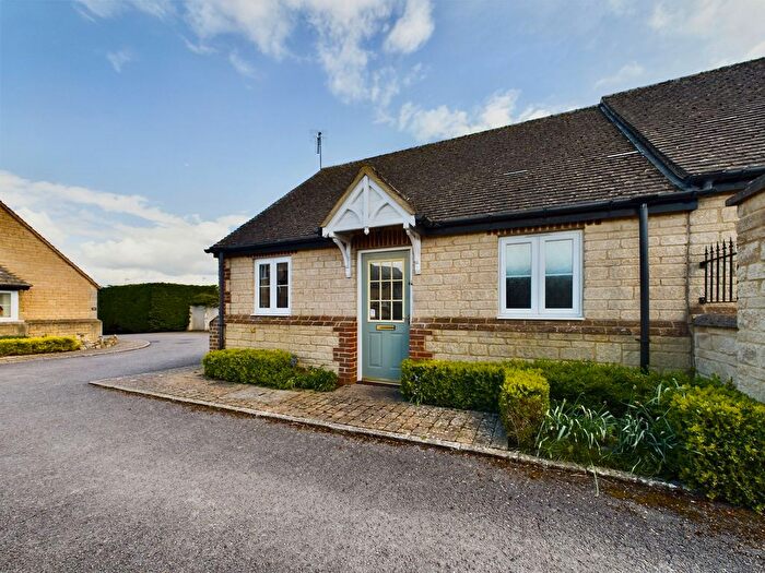 1 Bedroom Bungalow To Rent In Harmans Court, Jubilee Lane, Milton-Under-Wychwood, Chipping Norton, OX7