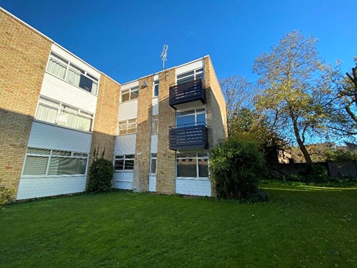 2 Bedroom Flat To Rent In Chesterton Towers, Chapel Street, Cambridge, CB4