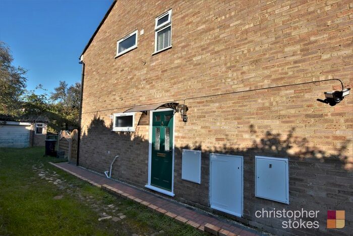 2 Bedroom Maisonette To Rent In Salisbury Road, Hoddesdon, EN11