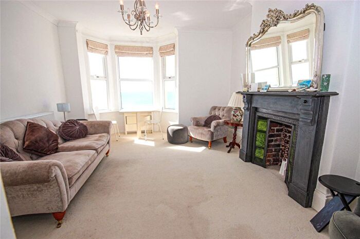 2 Bedroom Flat For Sale In East Walk, Seaton, Devon, EX12