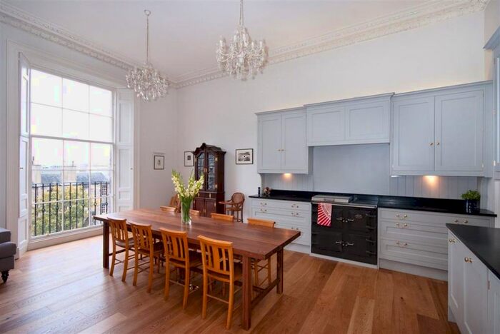 5 Bedroom Town House To Rent In Great King Street, New Town, Edinburgh, EH3