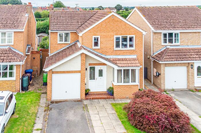 4 Bedroom Detached House For Sale In Hall Farm Close, Riccall, York, YO19