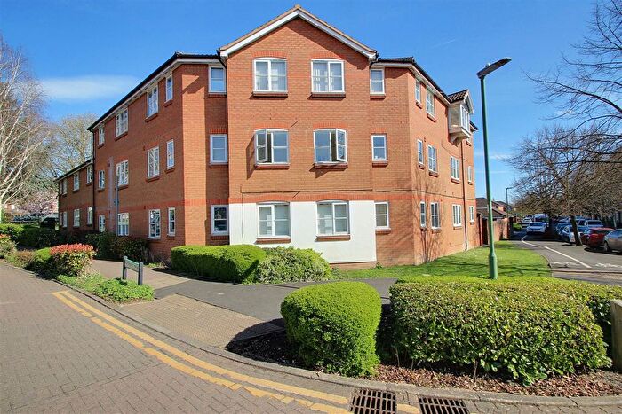 2 Bedroom Flat To Rent In Evans Wharf, Hemel Hempstead, HP3
