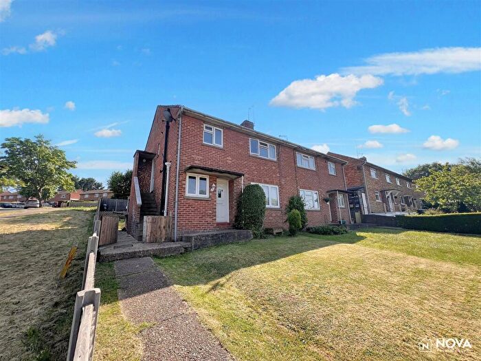 1 Bedroom Flat For Sale In Park Close, Markyate, St. Albans, AL3