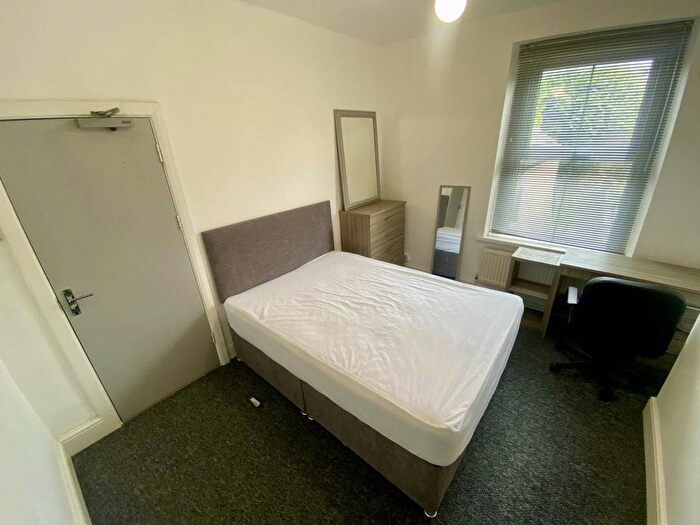 4 Bedroom Property To Rent In Rhyddings Terrace, Brynmill, Swansea, SA2