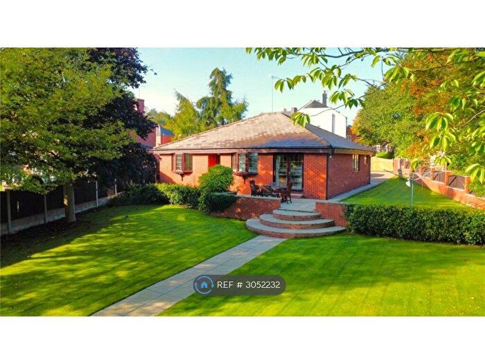 3 Bedroom Bungalow To Rent In Montague Street, Cudworth, Barnsley, S72