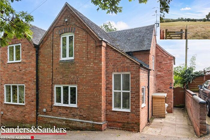 3 Bedroom Semi-Detached House For Sale In Church Bank, Temple Grafton, Alcester, B49