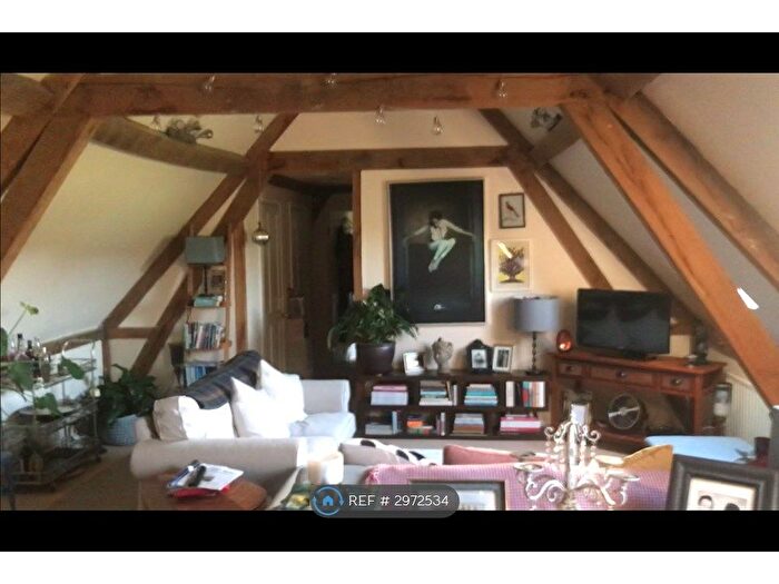 2 Bedroom Flat To Rent In Farthings Barn, Kirdford, RH14