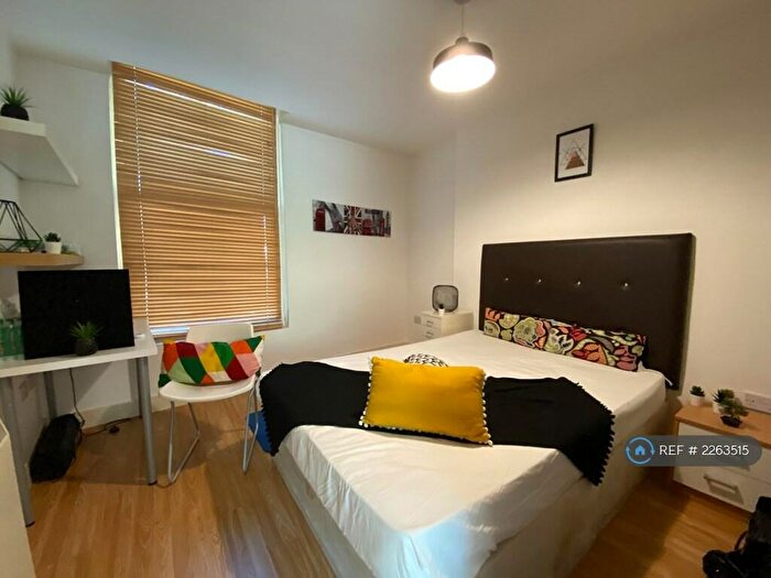 2 Bedroom Flat To Rent In New Walk, Leicester, LE1