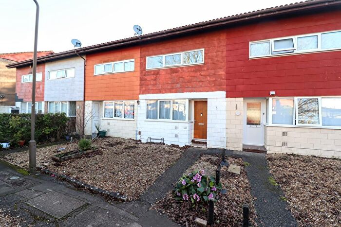 2 Bedroom Terraced House For Sale In Sunningdale Way, Far Bletchley, Milton Keynes, MK3