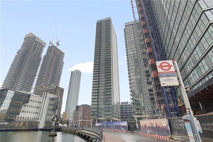 1 Bedroom Apartment To Rent In Landmark East Tower, E14