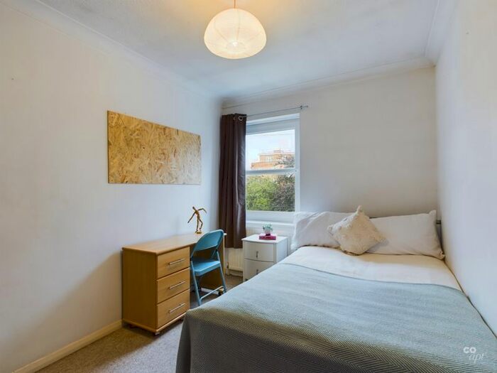 4 Bedroom End Of Terrace House To Rent In Wellington Road, Brighton, BN2