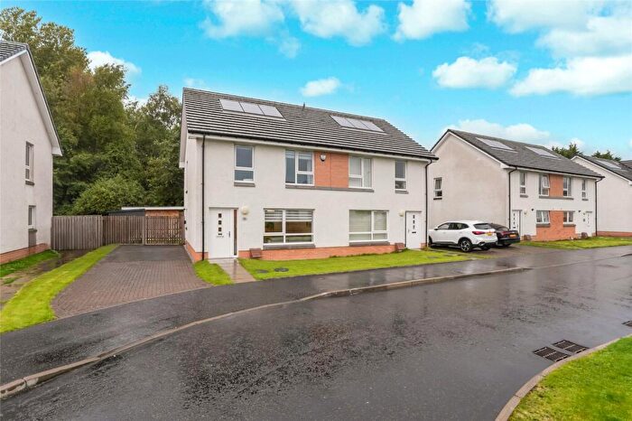 3 Bedroom Semi Detached House For Sale In Drumchapel Close, Drumchapel, Glasgow, G15