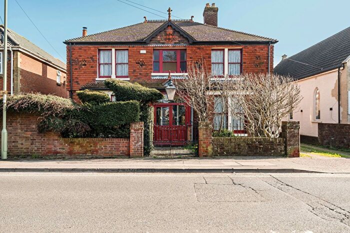 5 Bedroom Detached House For Sale In Elm Grove, Hayling Island, PO11