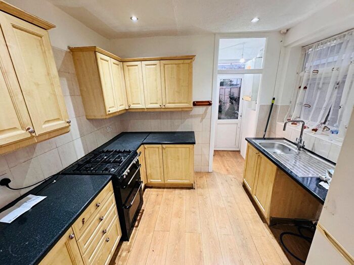 3 Bedroom Terraced House To Rent In Cranborne Road, Barking, IG11