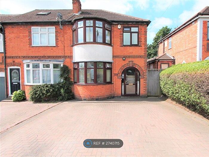 3 Bedroom Semi-Detached House To Rent In Harborough Road, Oadby, Leicester, LE2