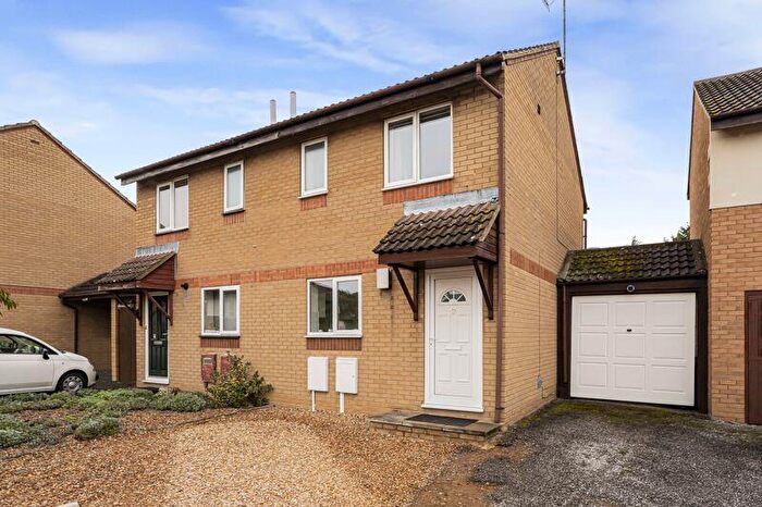 2 Bedroom Semi-Detached House For Sale In Valens Close, Milton Keynes, MK8