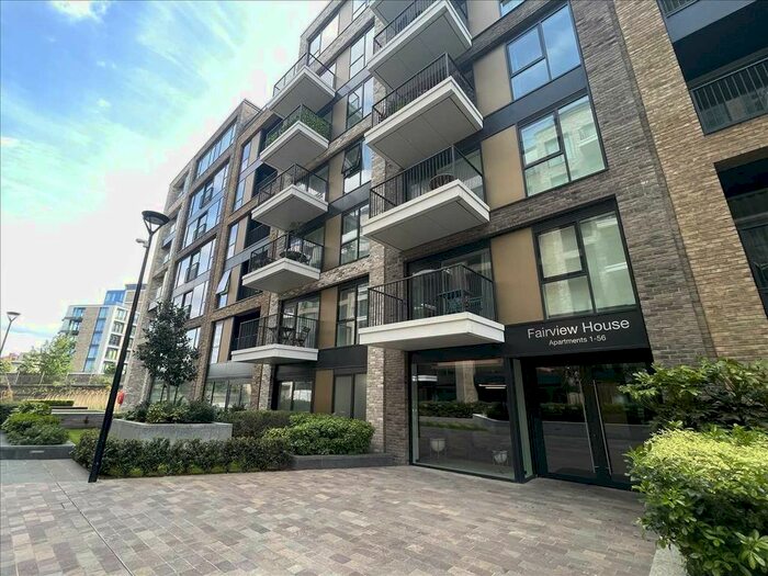 2 Bedroom Flat To Rent In Lockgate Road, London, SW6