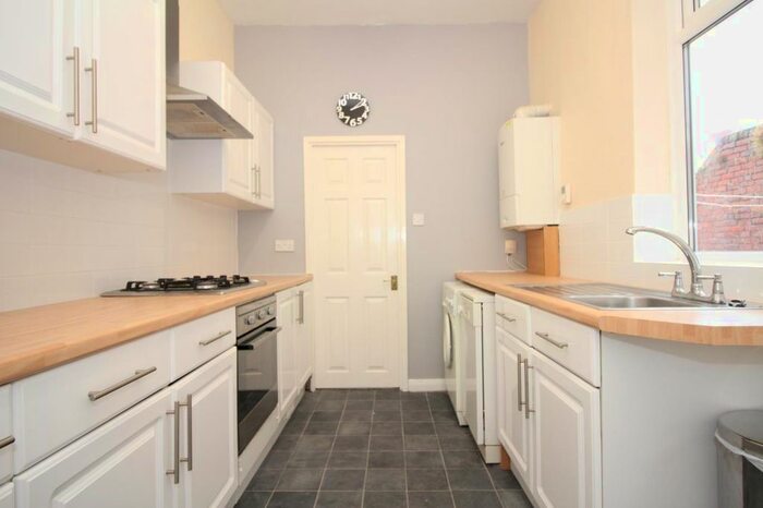 2 Bedroom Flat To Rent In Sandringham Road, South Gosforth, Newcastle Upon Tyne, NE3